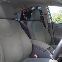 【自社ローン】上位グレード　お買い得なプリウス　オンライン商談審査契約OKの画像