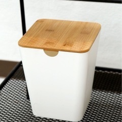 🍎取引先決定しました(スリコ ゴミ箱)