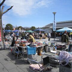 姫路城前の大手前公園にてフリーマーケット2022年５月６月開催。出店者募集 - イベント