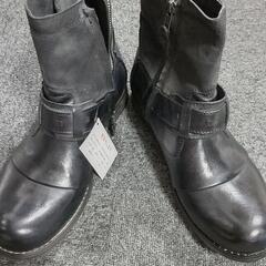 試し履きのみ革製ブーツ
