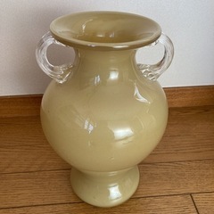 壺型花瓶の画像