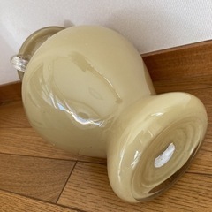 壺型花瓶の画像