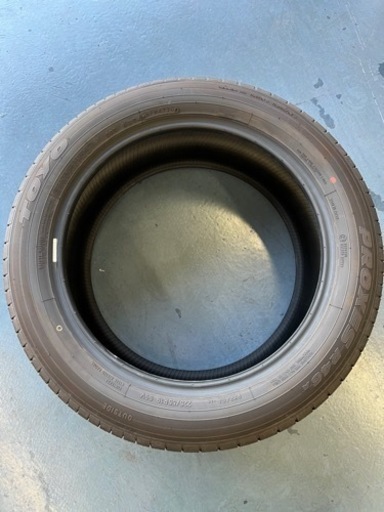 225/55R19 タイヤ　４本