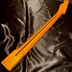 カナダ産フレイムメイプル　エレキギター ネック　テレキャスター ローズウッドの画像