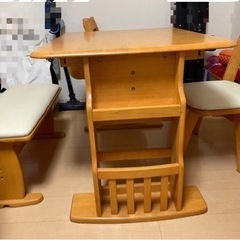 【お取引完了】ダイニングテーブル4点セットの画像