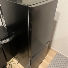 冷蔵庫 一人暮らし ブラックの画像