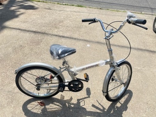 ☆未使用品 折りたたみ 自転車 Happy Town シルバー