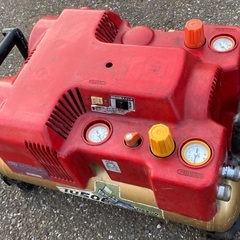 MAX 高圧エアーコンプレッサ AK-HL1050E スーパーエアコンプレッサ 動作品ですがエア漏れあり