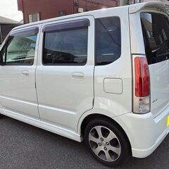 『全込み超特価』☆!!『低燃費CVT』☆!!『便利なスマートキー』☆!!『車検たっぷり令和5年5月25日まで有り』☆!!『タイミングチェーンエンジン』☆!!『安心の修復歴無し』☆!!スズキ ワゴンR☆FX-Sリミテッド☆人気のパールホワイト☆フルエアロ＆リアスポイラー☆ベンチシート☆フル装備☆純正14インチアルミ☆プライバシーガラス☆『令和4年度自動車税も、リサイクル料も、全てコミコミの超特価』☆!!『更に千葉＆成田ナンバー管轄は名変代行無料サービス』☆!!『圧倒的な安さ』☆!!『超激安早い者勝ち』☆!!の画像