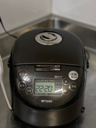タイガー IH炊飯ジャー（3合炊き）　サテンブラックTIGER　炊きたて JPF-A550-K