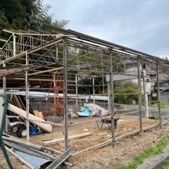 昭和レトロだった鉄骨小屋