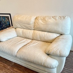 【期間限定】高級ソファ カラーは人気のアイボリーの画像