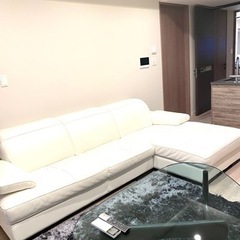 全面本革のカウチソファ✨の画像