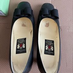 元町　MIHAMA　ミハマ　フォーマルパンプス　黒　24センチの画像