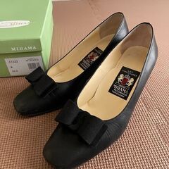 元町　MIHAMA　ミハマ　フォーマルパンプス　黒　24センチ