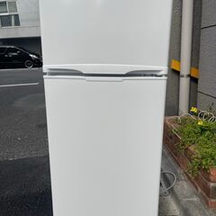 当日配送も可能です■都内近郊無料で配送、設置いたします■冷蔵庫　アイリスオーヤマ 　IRSD-12B-W 2021年製■IRI15A