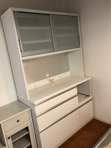 キッチンボード  カップボード  食器棚