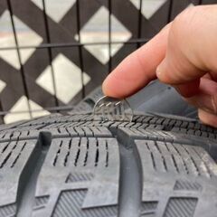 15インチ　バリ山スタッドレスタイヤ、ホイール4本セット　中古品　の画像