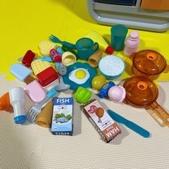 【中古】ままごとキッチンセットの画像