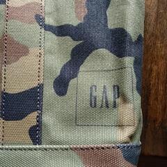 お取引中❗GAP迷彩柄のトートバッグ　　の画像