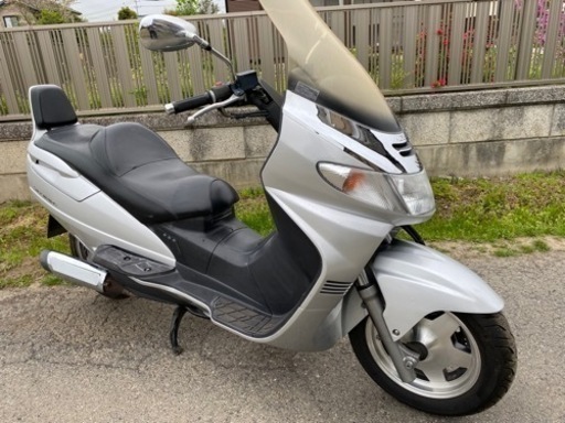 ☆スカイウェーブ250.CJ４1A☆走行少なめ^_^バッテリー・グリップなど新品交換☆色々整備で快調ですよ☆ビッグスクーター☆