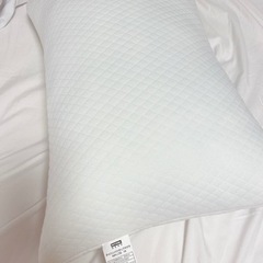 ほぼ新品！ニトリの枕①
