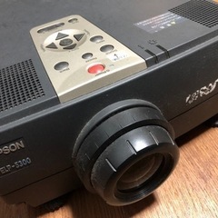 EPSON プロジェクター