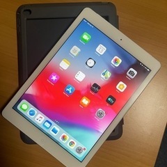 Pad AirWi-Fi+セルラー16GBシルバー[A1475][iPad4,2]