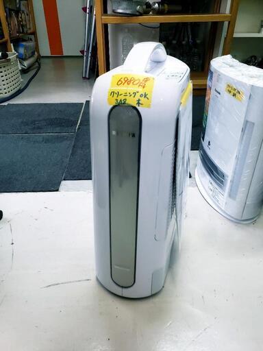 【クリーニング済・6ヶ月保証付】アイリスオーヤマ デシカント式除湿機 （除湿能力:2.2L/日）2018年製 管理番号81404