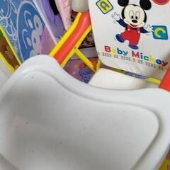 ミッキーのハイチェアー