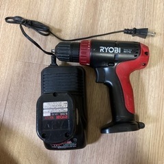 RYOBI 充電式ドライバドリル　BD−710