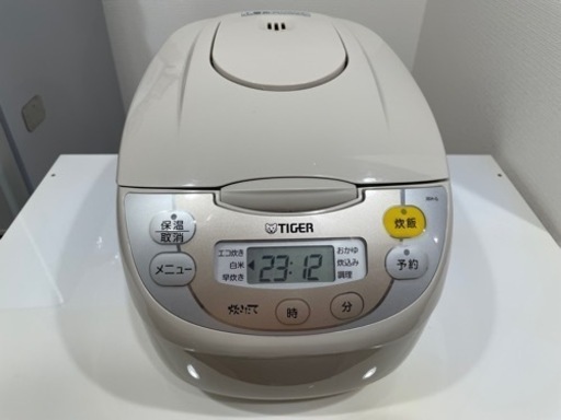 【値下げしました】炊飯器 タイガー マイコン炊飯ジャー（5.5合炊き）TIGER JBH-G100 C
