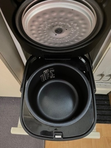 アイリスオーヤマ 炊飯器 マイコン式 5.5合 極厚火釜 銅コート 銘柄炊き分け機能付き ブラック RC-MA50AZ-B