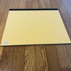 ⬛︎取引終了⬛︎元値8,800円【中古】リモートでのホワイトボード代わりにも 水彩用紙 超厚手＆超大型の紙の画像
