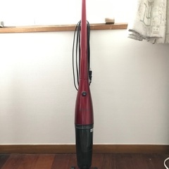 ワインレッドカラー室内掃除機