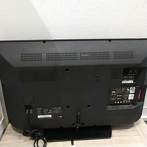 美品です。シャープTVリモコン付き