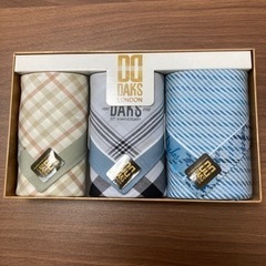 【新品未使用】 DAKS ハンカチの画像