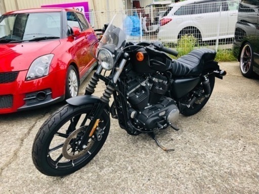 低走行ハーレーダビッドソン　883 平成27年式　1オーナー