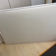 セミダブルベッド+マットレスの画像