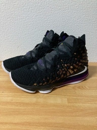 レブロン17 レイカーズ