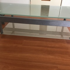 昭和レトロ、ショーケース的テーブルandガラスのテレビ台をセットですの画像