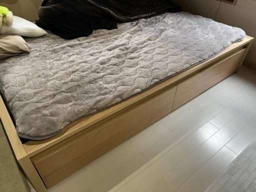IKEA ダブルベッド フレーム