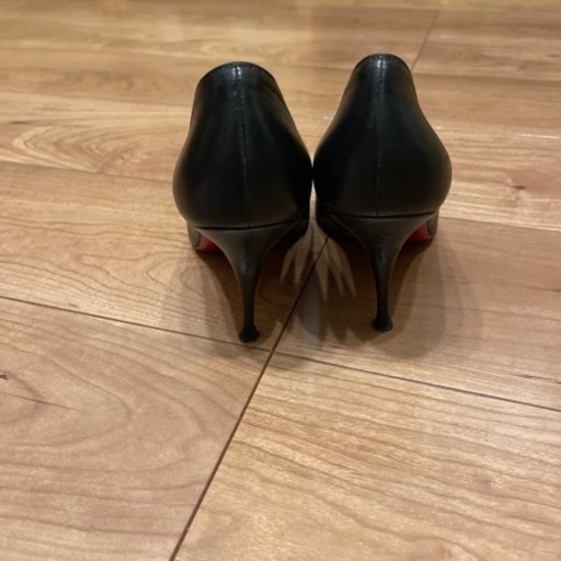 クリスチャンルブタン　パンプス