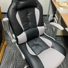 ゲーミングチェア　美品