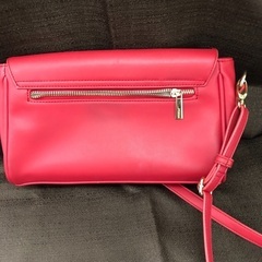 値下げしました！MURUA ムルーア　ショルダーバッグ　赤の画像