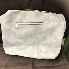 値下げしました！シルバーのショルダーバッグ
