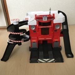 [値下げしました]無線でピピッと出動指令！変形ファイヤーステーション