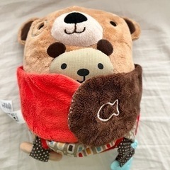 赤ちゃん　おもちゃ付きぬいぐるみ
