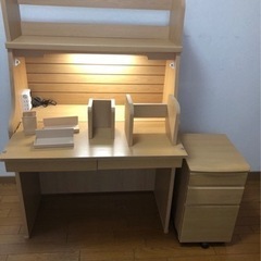 勉強机の画像