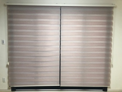 調光ロールスクリーン　ピンク